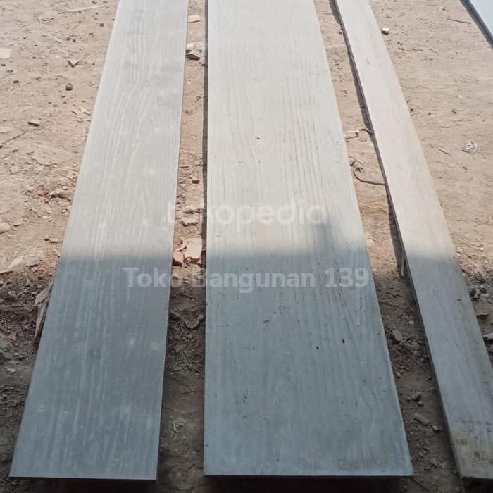 "New" woodplank elephant lisplang
