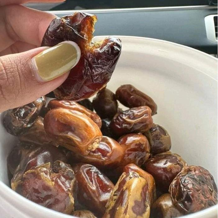 Kurma Al-Qassim 400Gr X 2 Ember Organik Food Grade - Buah Kering Organik Dengan Kemasan Kaleng Kecil