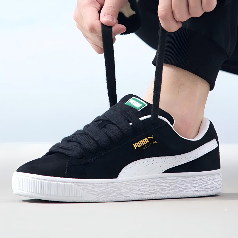 PUMA Suede XLXL Unisex Low-Top Skate Shoes Stylish and Durable Casual Comfort Black and White