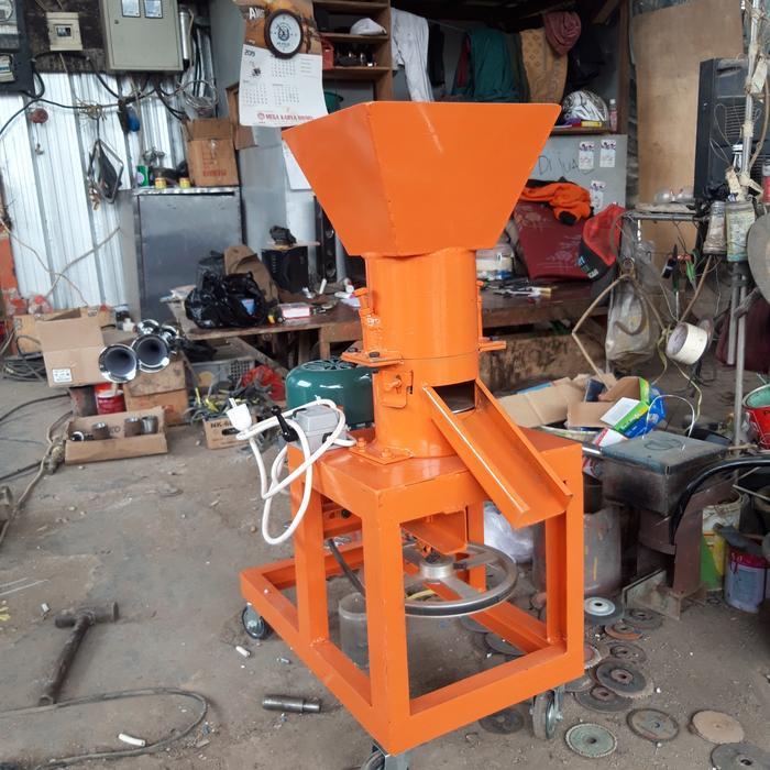 Mesin Pencetak Pelet Dengan Penggerak Motor Dinamo Listrik 1Hp