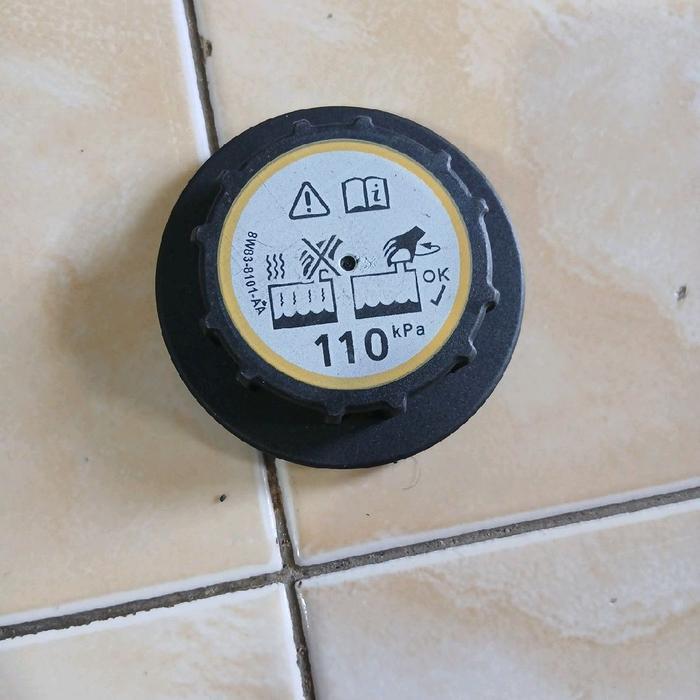 Tutup Radiator Mercedes Benz W163 Ml320