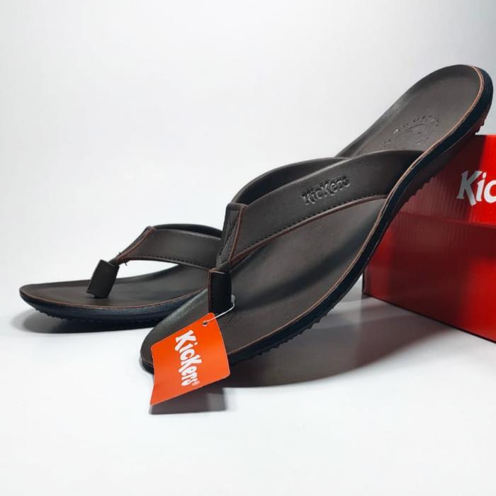 Sandal Kickers Pria. Sandal Kulit Asli Pria. Sandal Jepit Pria Kulit. Sendal Kulit Asli Pria. Sandal