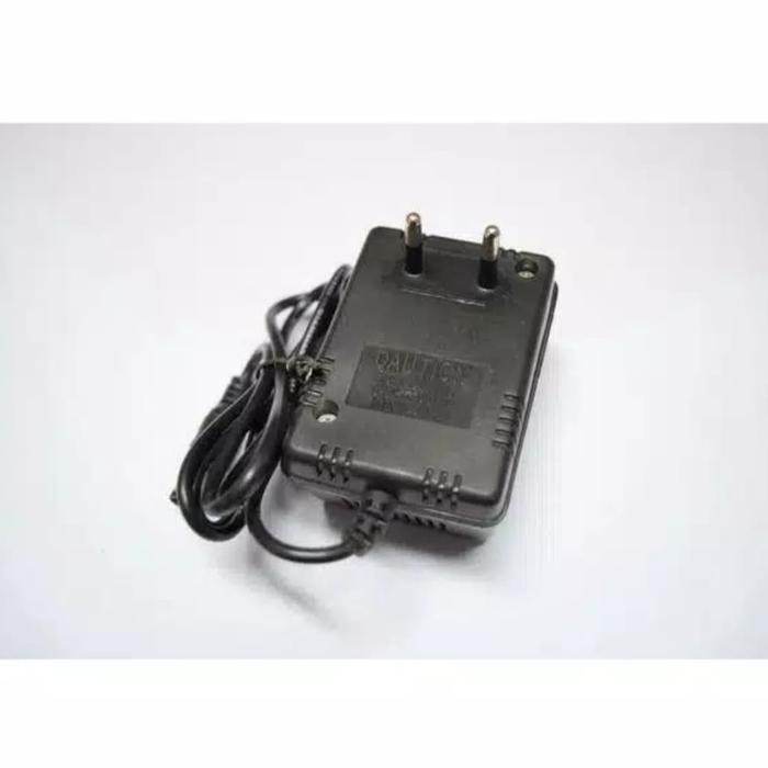 AC/DC Adaptor 15V 700mA