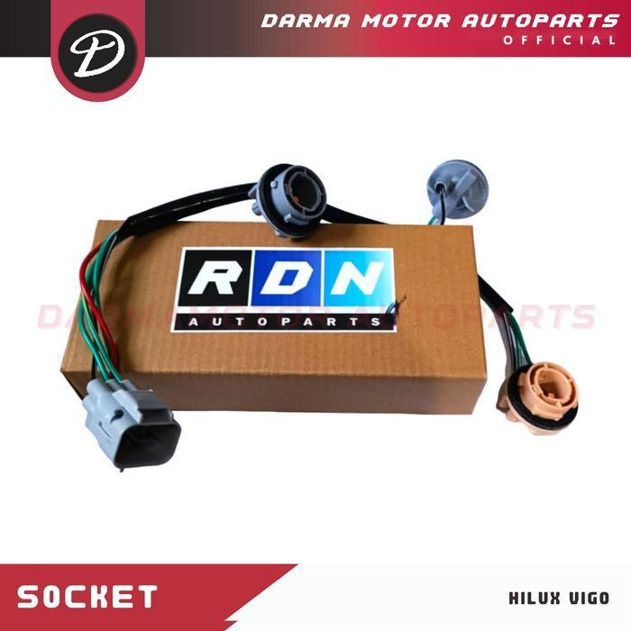 SOCKET LAMPU STOP TOYOTA HILUX 2004-2009
