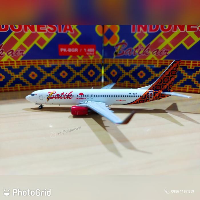 Batik Air Boeing 737-800 PK-BGR Panda Model 1:400