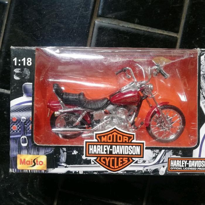 maisto harley davidson 1/18 red