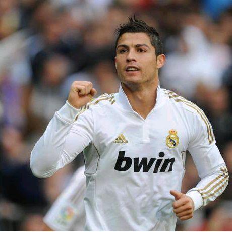 Nameset Real Madrid 11-12 Ronaldo Kaka Ozil Poly Hk