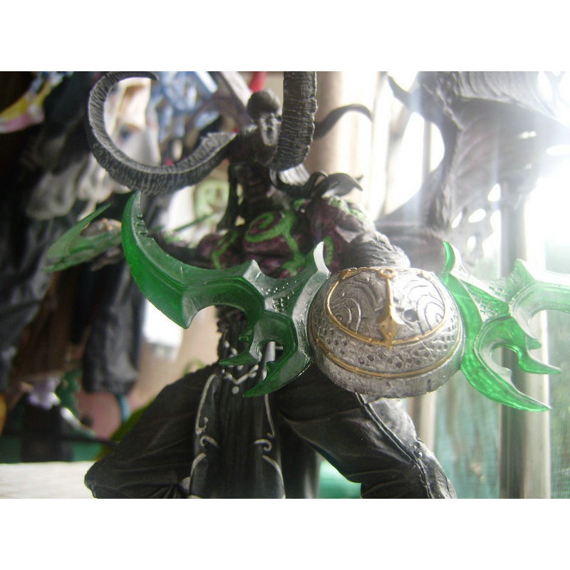 Game Wow Demon Hunter illidan Stormrage PVC Action Figure Toys