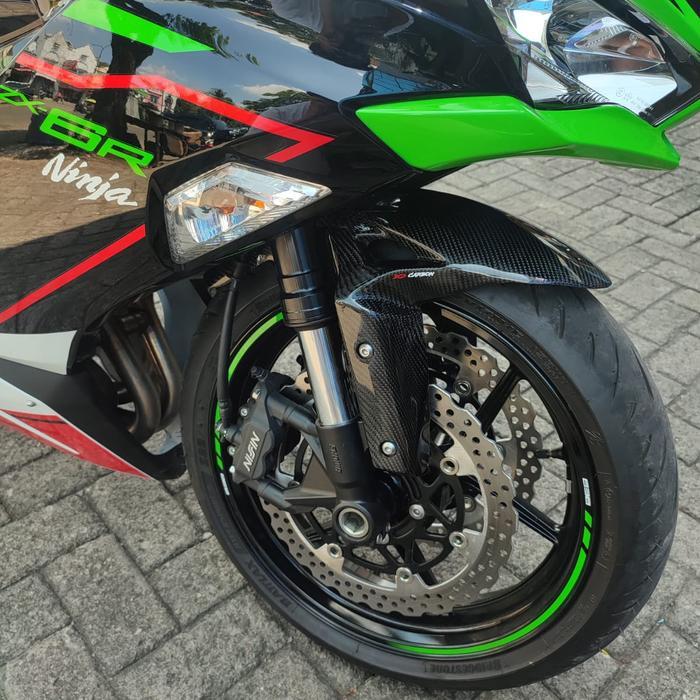 Spakbor depan carbon kevlar ZX6R 2022