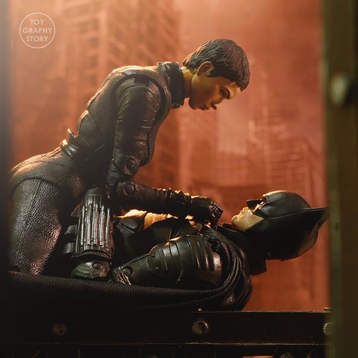 HOT SALE 1/12 CATWOMAN SELINA KYLE ZOE KRAVITZ CUSTOM HEADSCULPT MCFARLANE TERMURAH