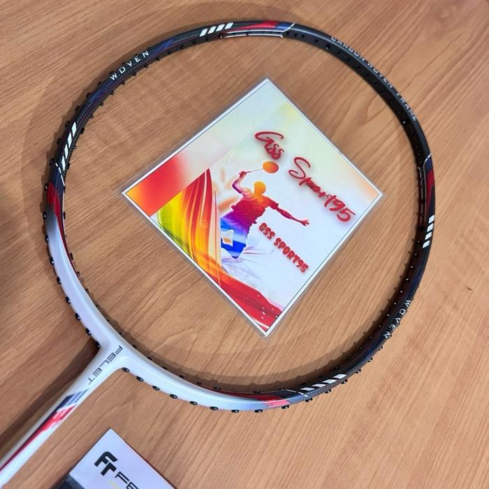 RAKET BADMINTON FELET CARBON WOVEN 18