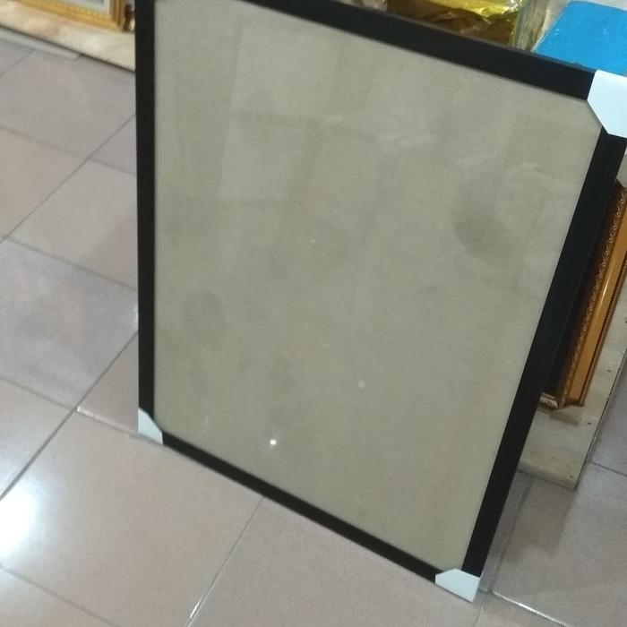 FRAME/ BINGKAI UKURAN 75x50 (KACA) *