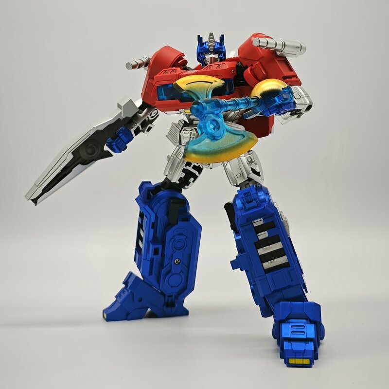 18cm SS112 Origin Optimus Prime Transforming Car Robot Action Figure Articulated Deformable Vehicle