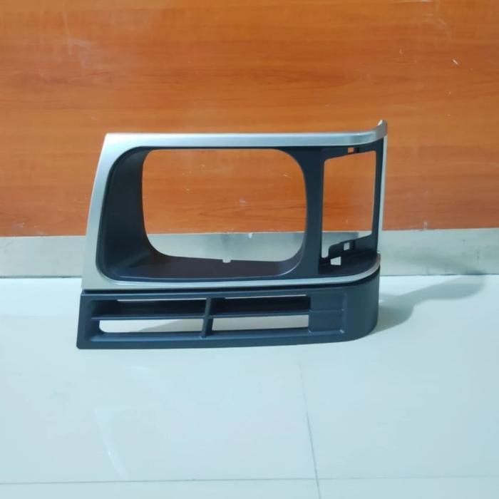 RING LAMPU DEPAN HEADLAMP COVER BAZEL MITSUBISHI L300 KM001866 KM001867 ORIGINAL ASLI MITSUBISHI
