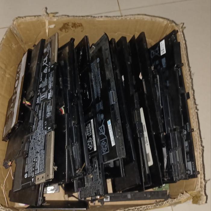 Baterai Laptop Polymer Lithium Bekas Drop Rusak Tbk