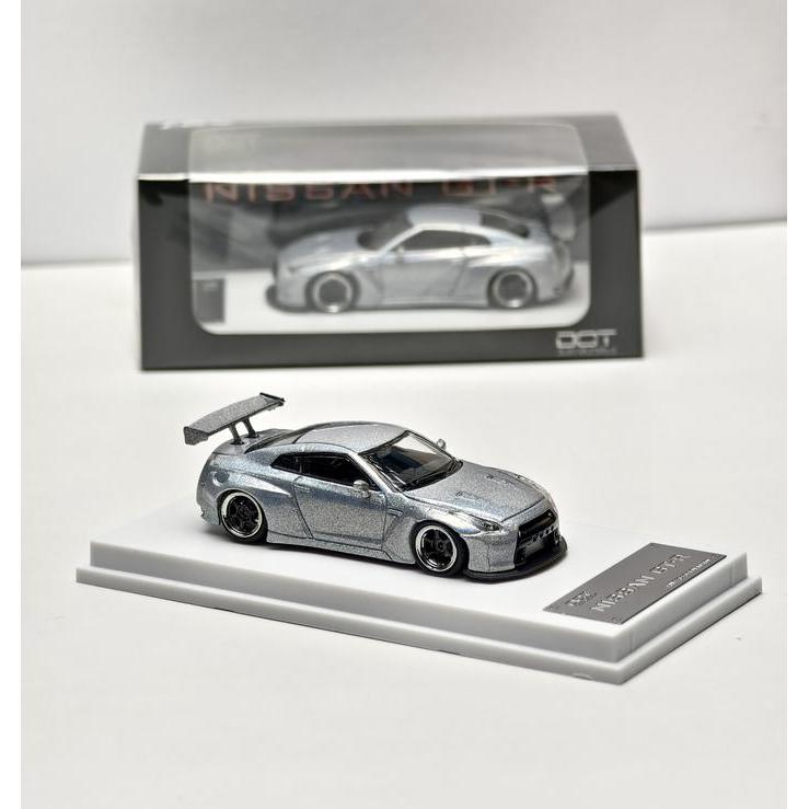 DOT Nissan GTR R35 Pandem Rocket Bunny GT Wing Limited Edition Violet Silver