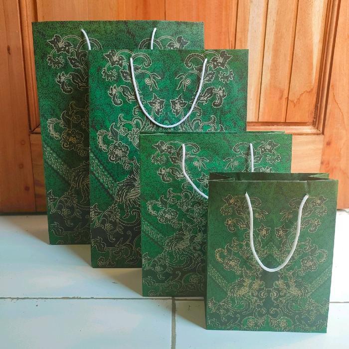 Paper Bag Motif Batik Warna Merah Hijau Biru Lusinan Isi 12 pcs Ukuran S-M-L-XL