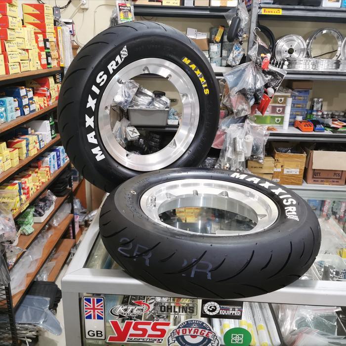 Velg Tubeless Vespa Uno V.3 Polish GScooter R.10 & Ban Maxxis MAR1