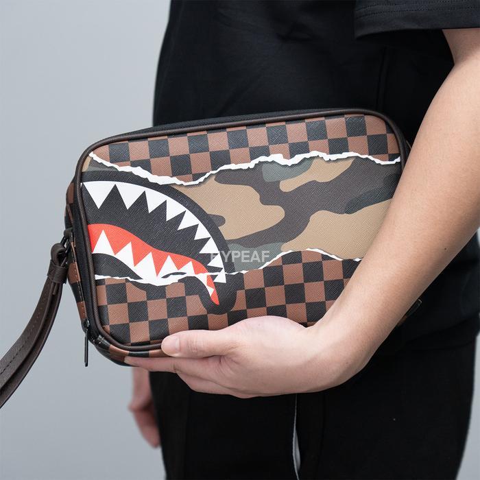 TERBATAS SPRAYGROUND Tear It Up Camo Toiletry Brick Pouch Dompet Original
