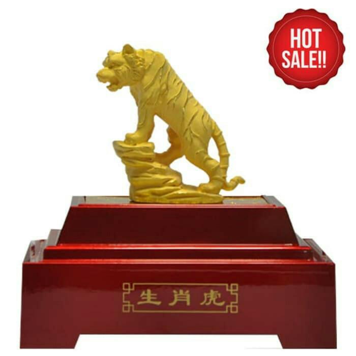 patung shio macan
