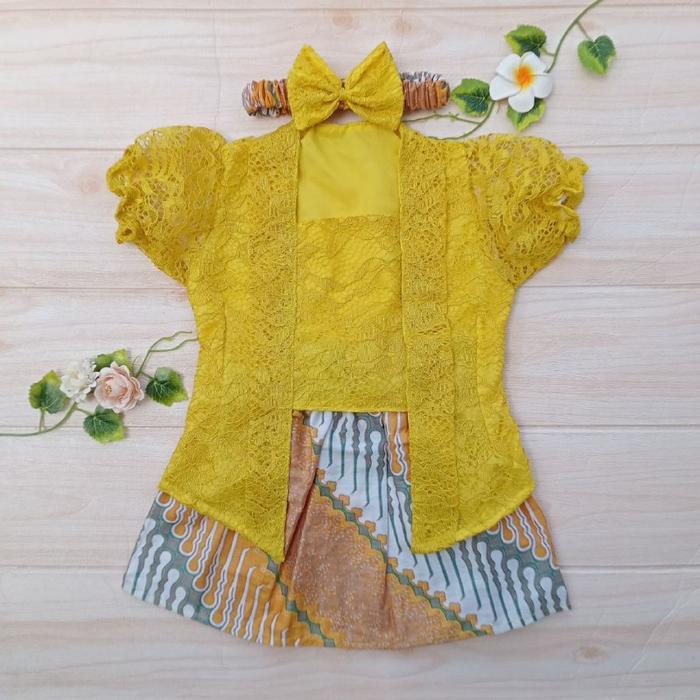 ASLI Kebaya Bayi Kutbar untuk Tedhak Siten / Kebaya Anak Perempuan / Kebaya Anak warna Kuning Lemon