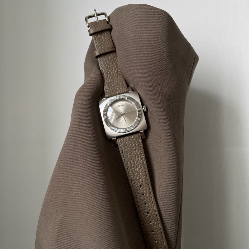 Brown Retro Women's Watch Simple Fashion Stainless Steel Quartz Watch Exquisite Leather Luxury