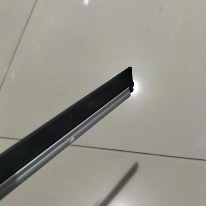 Krisbow Alat Pembersih Kaca Dengan Handle Window squeegee 10 inci