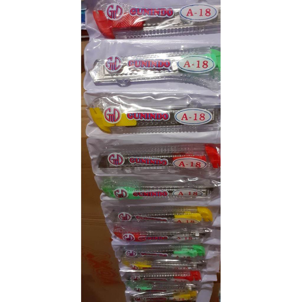 1 lembar cutter GUNINDO A-18 isi 12 pcs pisau kater bagus