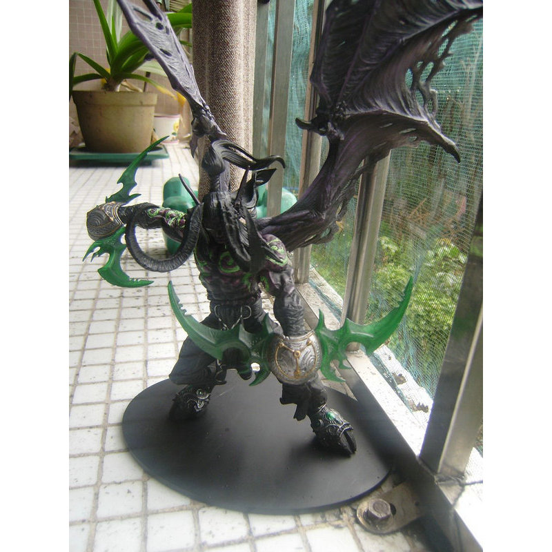 Game Wow Demon Hunter illidan Stormrage PVC Action Figure Toys