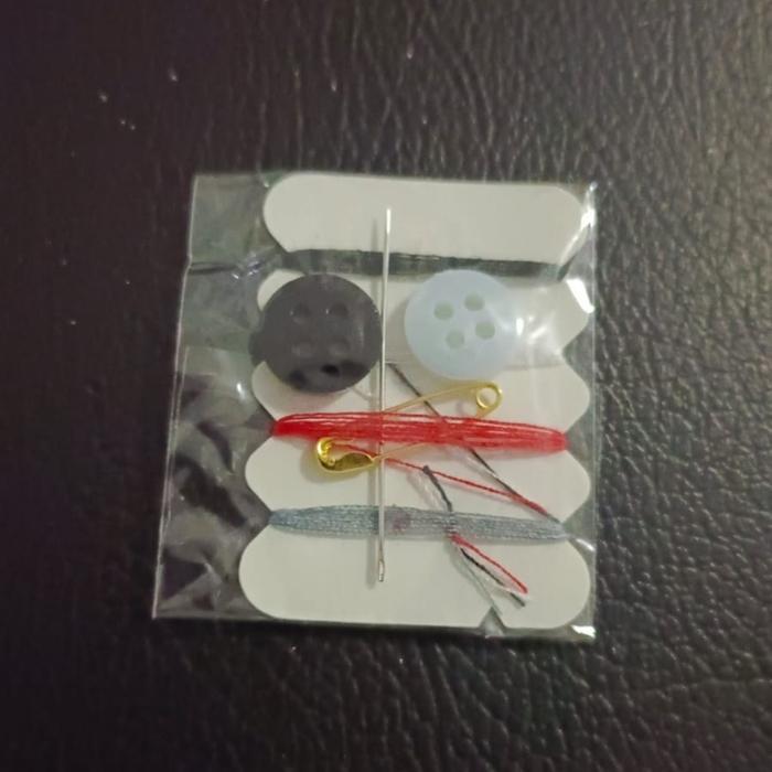 Sewing Kit / Perlengkapan Menjahit Hotel (100 Pcs) Pasti Ori