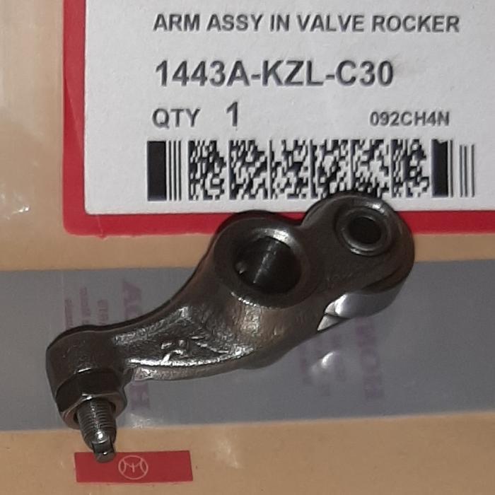 PELATUK KLEP BEAT FI SPACY FI SCOOPY FI(1443A-KZL-C30 )(1444A-KZL-C30) ASLI