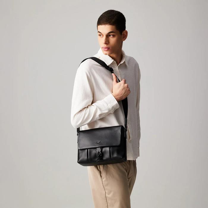 ORIGINAL TAS PRIA BRAUN BUFFEL VALADON A SM MESSENGER READY STOCK