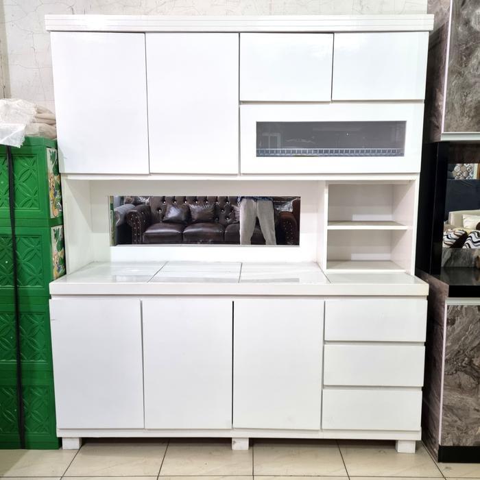 Lemari Dapur 4 Pintu Minimalis Pintu Hidrolik