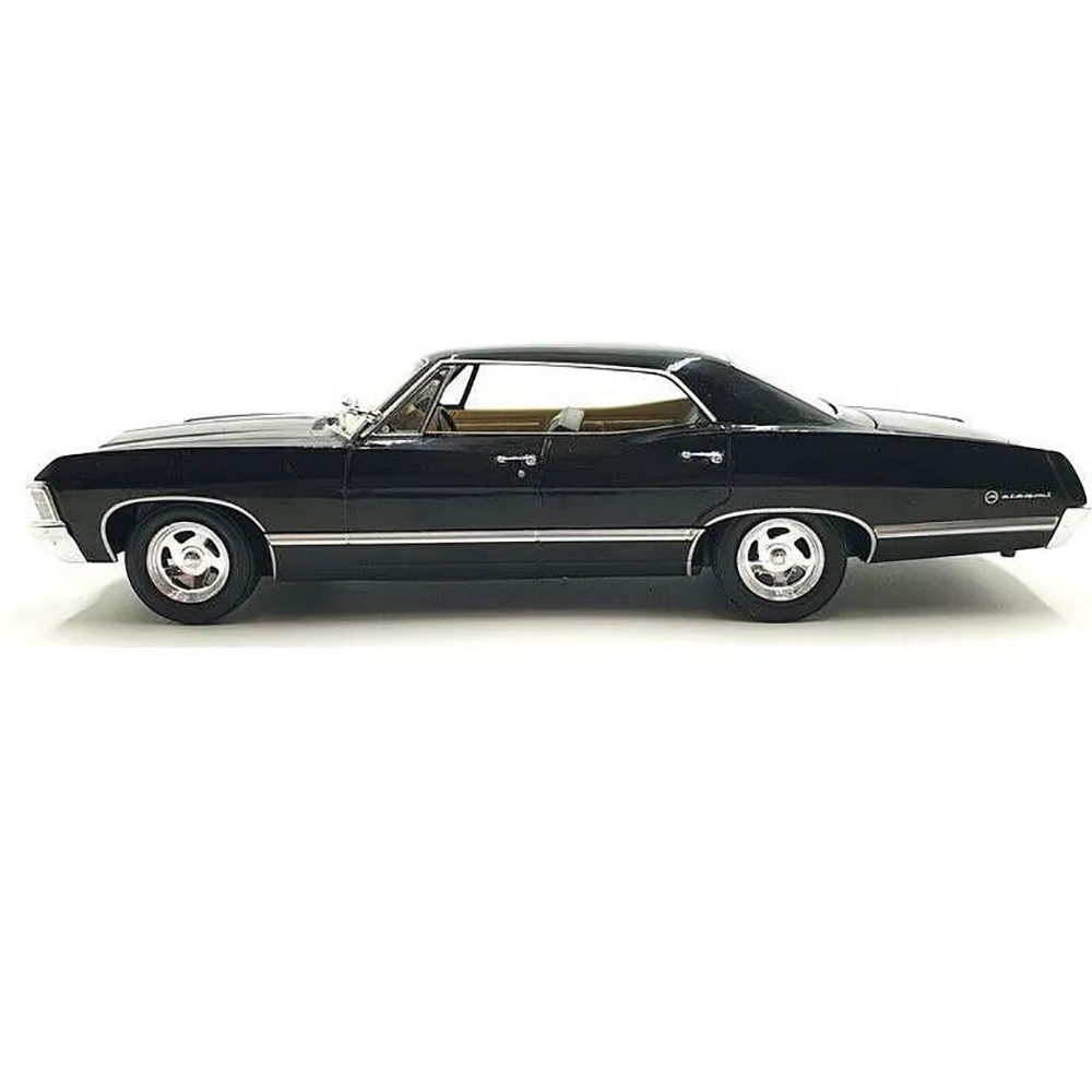 Die Cast 1/24 Scale Simulated Alloy Static Model Chevrolet Impala Sport Sedan Collection Of
