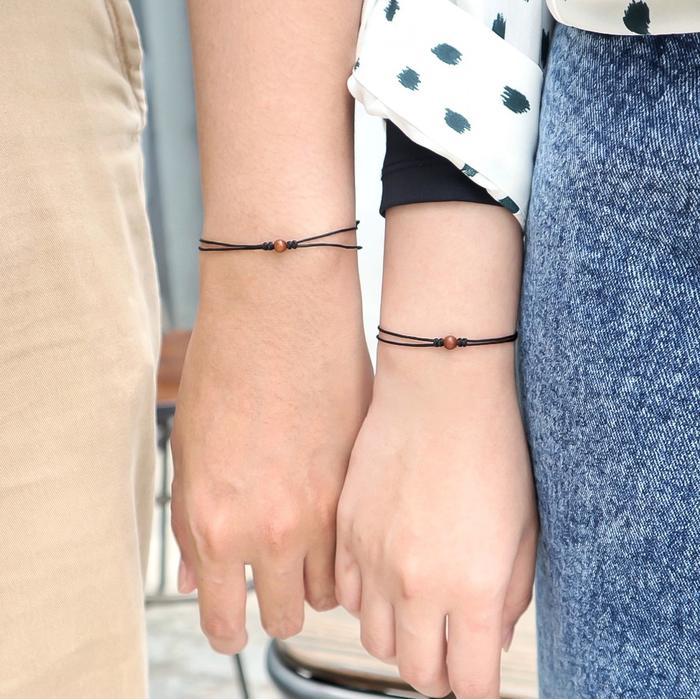 Terlaris Gelang kayu koka tali polos warna hitam aesthetic untuk couple sama pasangan bestie baik