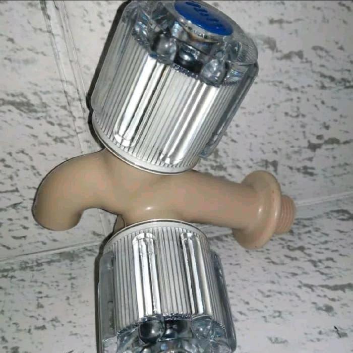 KRAN SHOWER CABANG PLASTIK