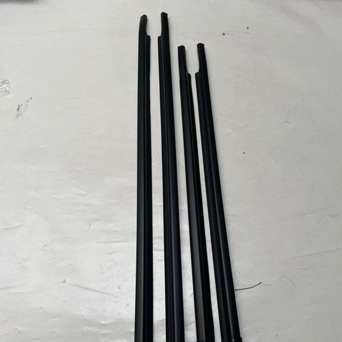 READY PART PELIPIT LIST LIS KACA PINTU WEATHER STRIP SUZUKI KARIMUN WAGON 1 SET KODE 045