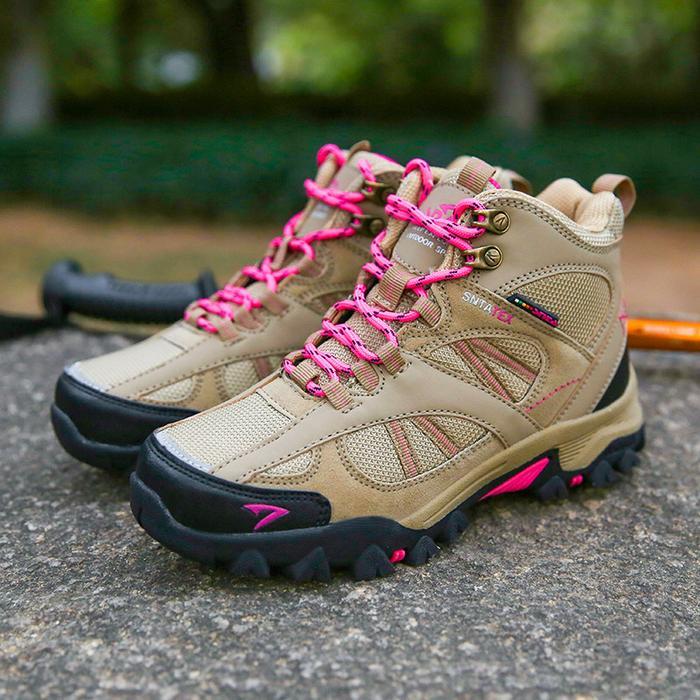 Sepatu Gunung Hiking Wanita Snta 611 - Beige