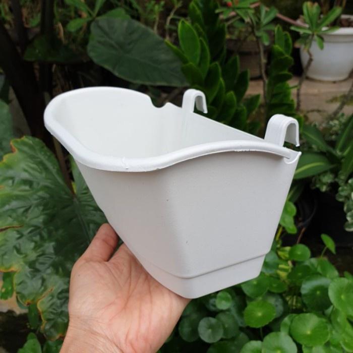 "New" POT CANTEL KOTAK TIP M PTB M Pot bunga Pot tempel Pot dinding cantol ram