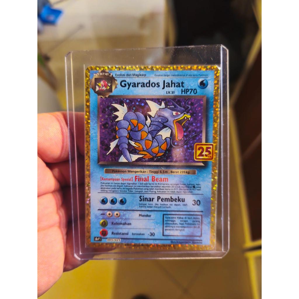 Gyarados Jahat Promo 25th Anniversary Pokemon Game Kartu Koleksi Indonesia TCG Trading Card Game