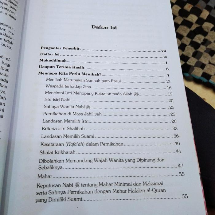 Buku Mahkota Pengantin Bingkisan Istimewa Untuk Suami Istri - Terjemah Kitab Tuhfatul 'Arusain