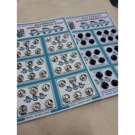 Kancing Jepret 555