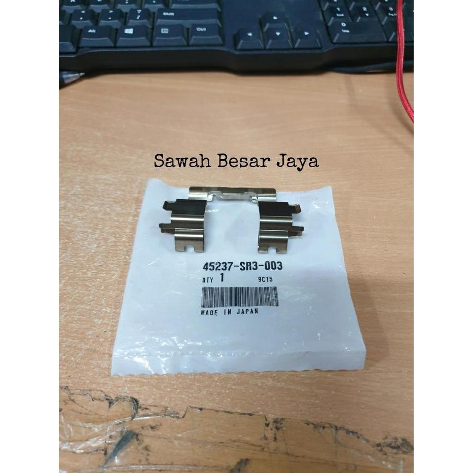 RETAINER A BRAKE PAD SPRING - PLAT DUDUKAN TAHANAN KAMPAS KANVAS REM DEPAN HONDA BRIO . FREED . JAZZ