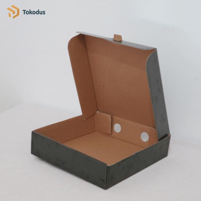 [HARGA 100 PCS] Dus Pizza Hitam Polos Dus Packing uk 20 x 20 x 5 cm