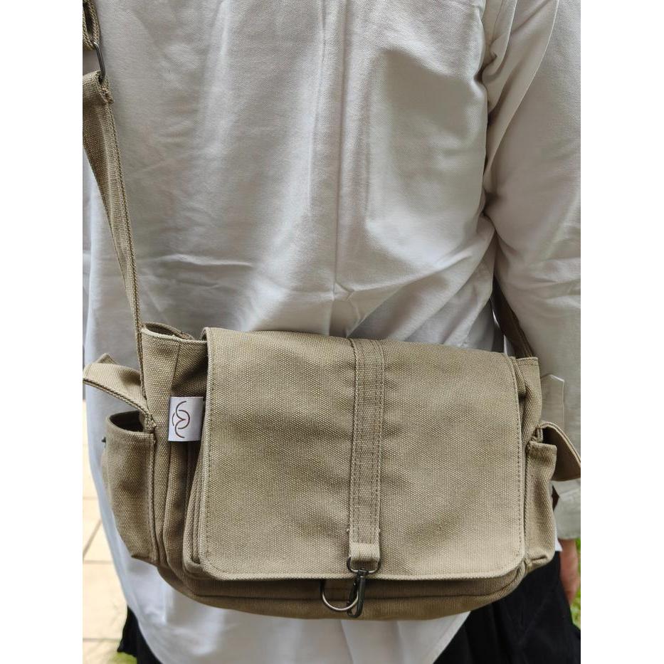 BERGARANSI Money Alter Megan Y2K Canvas Sling Bag Military Style Tas Selempang Kanvas