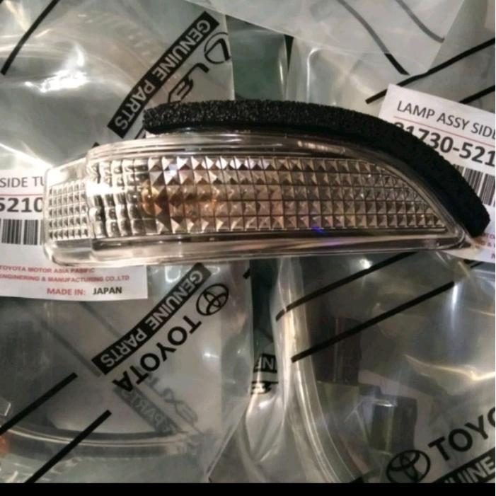 LAMPU SEIN SPION CALYA SIGRA LAMPU SEN SPION CALYA SIGRA TERBATAS