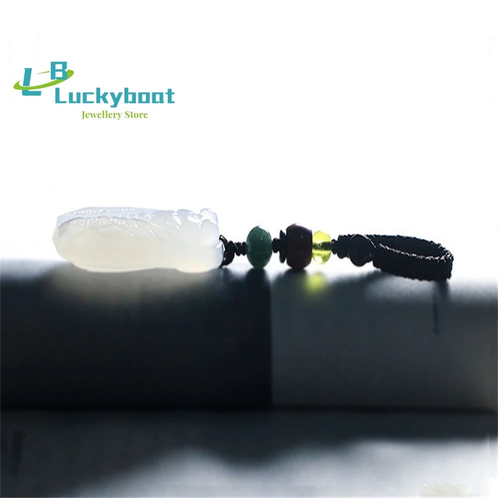 White Chalcedony Carved Jade Cicada Retro Chinese Style Keychain Creative Car Pendant Couple Gift