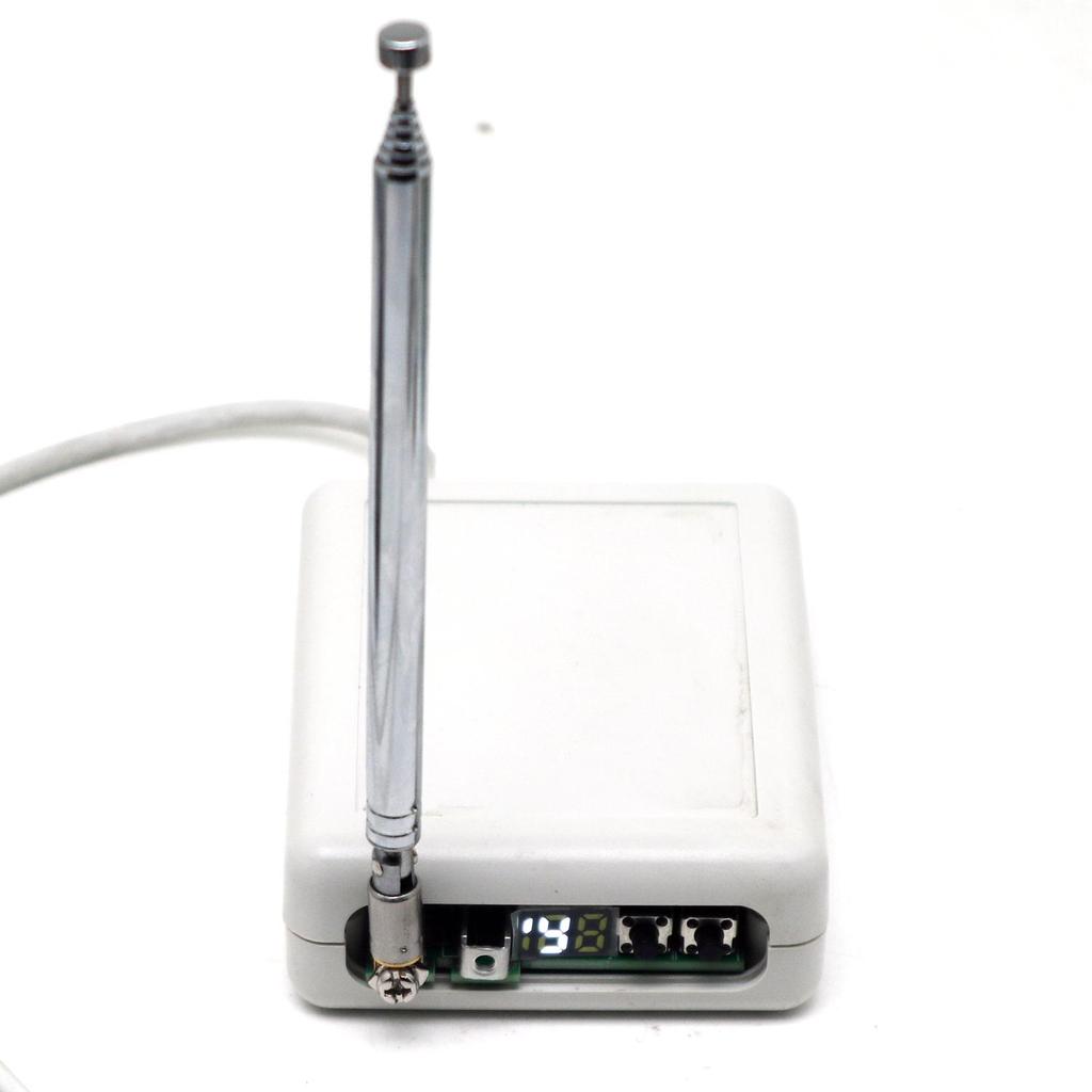 29CH ADJUSTABLE ANALOG TV SIGNAL TRANSMITTER FM VHF/UHF SIGNAL GENERATOR + ANTENNA & FOR AUDIO VIDEO
