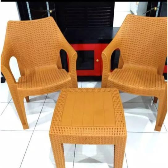 kursi teras anyaman plastik tabitha set 2 kursi 1 meja