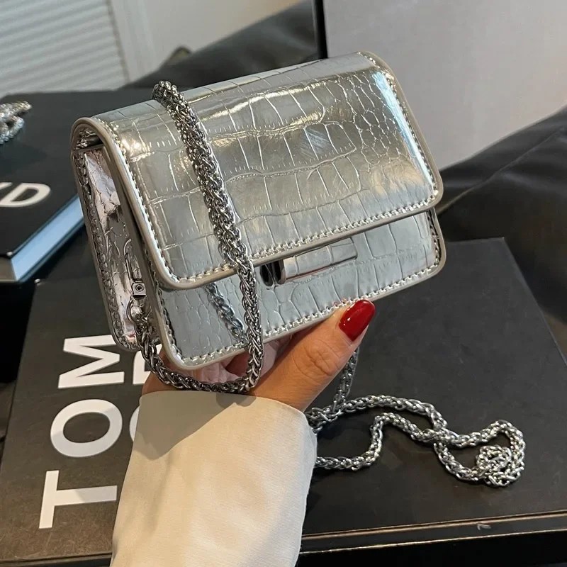 This Year's Popular Super Popular Small Bag 2023 Summer Popular Versatile Chain Messenger Bag